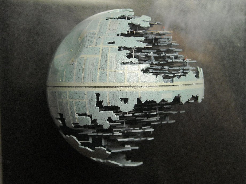 Illustration for article titled That's No Moon...It's An Insanely Detailed Death Star Made Out of a Ping Pong Ball